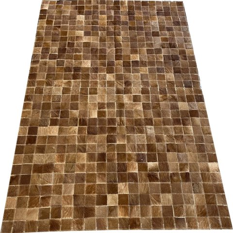 Tapete de couro marrom 1,00x1,50 sem borda peça 5x5cm