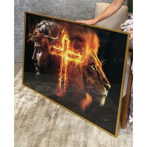 Quadro Jesus Cristo Leão de Judá 120x90cm com Moldura U Metalizada Dourada e Vidro