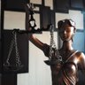 Estátua Deusa Têmis 45 cm Dama Da Justiça Símbolo Do Direito - 4