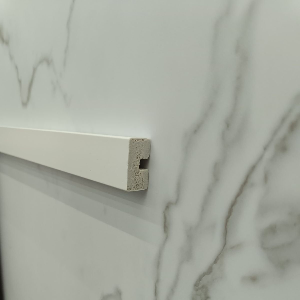 Moldura Rodameio Poliestireno 466 Santa Luzia - 2,4mx03cm - 2