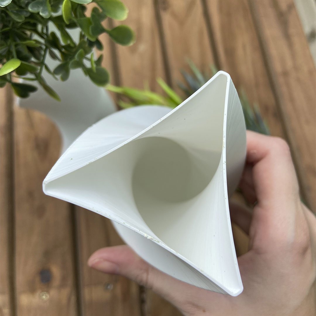 Kit 2 Vasos Decorativos Twisted 3D Plástico Flores Artificiais - Cinza - 3