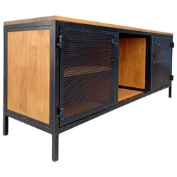 Rack de Madeira e Ferro Modelo Industrial com 2 Portas de Chapas - Cores Preto e Castanheira - 8