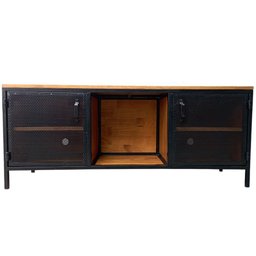 Rack de Madeira e Ferro Modelo Industrial com 2 Portas de Chapas - Cores Preto e Castanheira - 12
