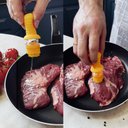 Ver imagem 3 de Garrafa Porta Óleo com Dispenser pincel em silicone - Amarelo