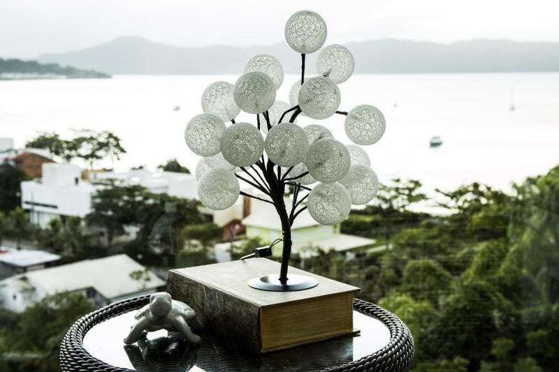 Árvore luminária LED bonsai abajur 24 bolinhas Bivolt - 1