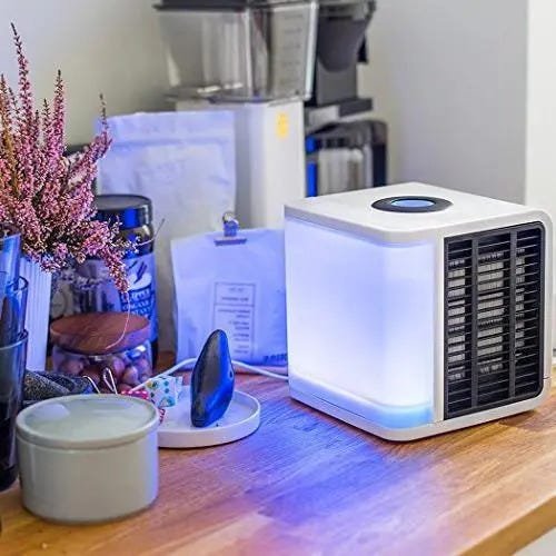 Mini Climatizador Ventilador Portátil com Lâmpada Colorida - 1