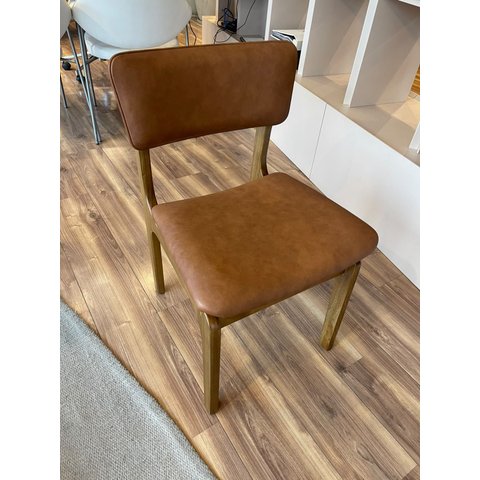 Cadeira Fênix Encosto Estofado Courino Caramelo - L94