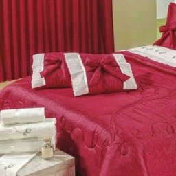 Cobre Leito Casal Queen Amore 07 Peças Tecido Seda Amassada - Vermelho - 2 Cobre Leito Casal Queen Amore 07 Peças Tecido Seda Amassada - Vermelho - 2