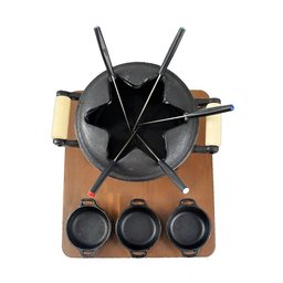 Aparelho Fondue Ferro a Álcool Completo Aparador e Molheiras - 2