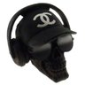 Caveira Resina Com Fones De Ouvido E Boné Chanel - 1