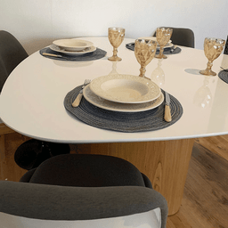 Mesa de Jantar Orgânica 120x123cm Tampo Laca Branca Base Freijó Personal Moveis Design Mesa de Janta - 3