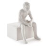 Escultura "pessoa Sentada" Poliresina Off White 17,5x15cm - 1