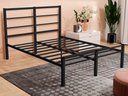 Ver imagem 1 de CAMA CASAL CRISTAL FERRO/AÇO COM 3 BARRAS P/ATE 250 KG -SUPER REFORÇADA - HOTEL -POUSADA - PRETO