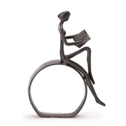 Escultura Decorativa Leitura em Metal Preto 19x14cm Mart - 1