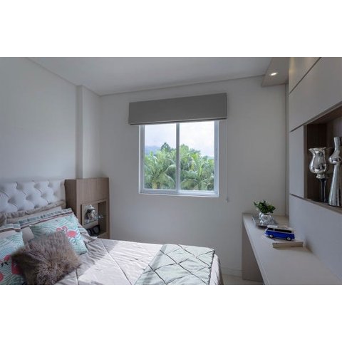 Persiana Romana (2,20 Largura x 2,50 Altura) Tecido Blackout Cinza - Vogaflex