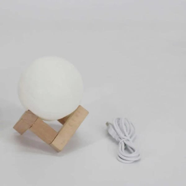 Luminária Lua 3d Usb M&c - 2