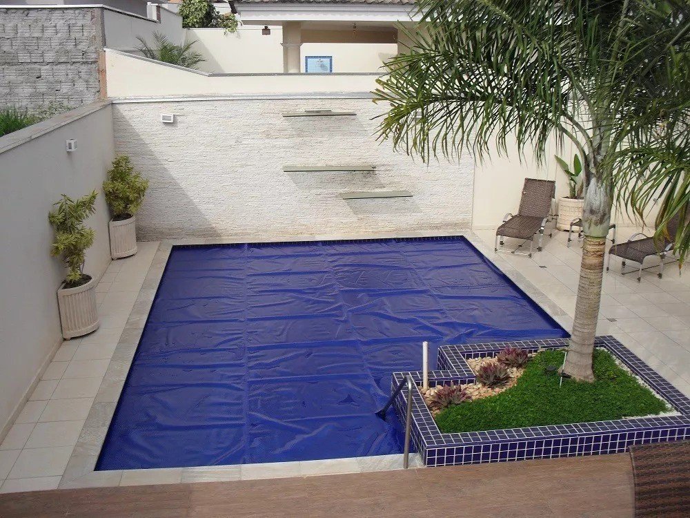 Capa Térmica para Piscinas Aquecida Blackout 500 Micras - 3x3 - 6