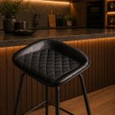 Ver imagem 4 de Kit 2 Banquetas Média Leather 65 cm Estrutura em Aço Assento em Courissimo Preta
