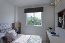 Ver imagem 2 de Persiana Romana (2,00 Largura x 2,25 Altura) Tecido Blackout Preto - Vogaflex