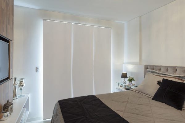 Persiana Painel (1,20Lar. x 1,50Alt.) Tecido Blackout Branco - Vogaflex