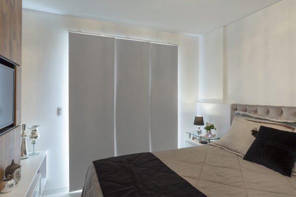 Persiana Painel (2,40Lar. x 2,50Alt.) Tecido Blackout Cinza- Vogaflex