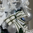 Ver imagem 6 de Arvore de Natal Decorada Super Luxo Branca e Dourada 1,80m 643 Galhos Luxo