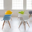 Ver imagem 6 de KIT - 2 x cadeiras Charles Eames Eiffel DAW com braços - Base de madeira clara - Branco