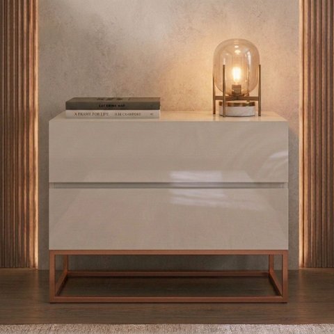 Mesa de Cabeceira Eros 60cm Off White MDF 2 Gavetas Pés Cobre Estilo Industrial