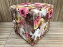 Ver imagem 1 de Puff Decorativo Floral Rosa 66 Alpoim