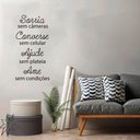 Ver imagem 3 de Adesivo Decorativo Parede Frase Sorria Sem Câmeras Ame Sem Condições