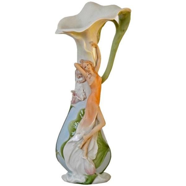 Vaso Em Porcelana Com Escultura de Ninfa Released - 1