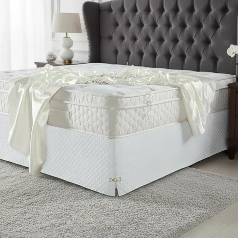 Saia Box Casal Padrão Matelassado Serve para Cama Baú:Branca