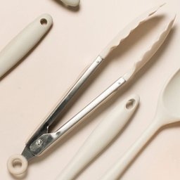 Pegador Pinça Silicone Cozinha Massa Macarrão Salada Carne Bege - 2