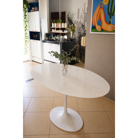 Mesa de Jantar Saarinen Oval Mármore Espirito SANTO120X80CM
