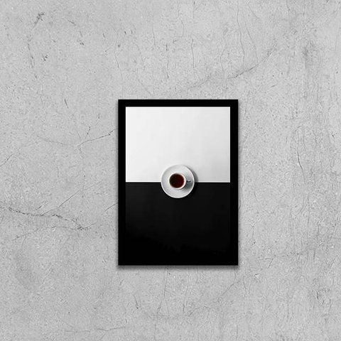 Quadro Fotografia Xícara de Café Preto e Branco 45x34cm - com vidro:Madeira preta