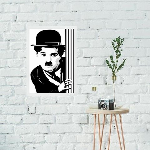 Quadro Charlie Chaplin Abstrato Preto e Branco 45x34cm - com Vidro:madeira Preta