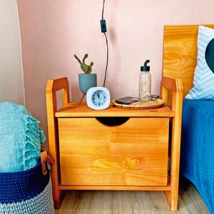 Mesa Lateral Linea com Gaveta Carvalho