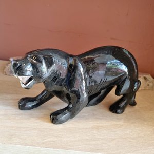 Pantera de Obsidiana Negra