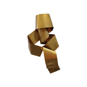 Decoração Escultura de Parede Luminária Abstrata em Aço Cor Dourado Exclusiva no Brasil  Para Sala Q