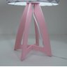 Abajur Base Madeira Rosa e Cúpula Chevron Cinza e Branco - 3