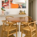 Ver imagem 4 de Mesa de Jantar Tulipa Saarinen Redonda 90 Cm Tampo Imbuia Base Branca Linn Design Decor Mesa de Jant