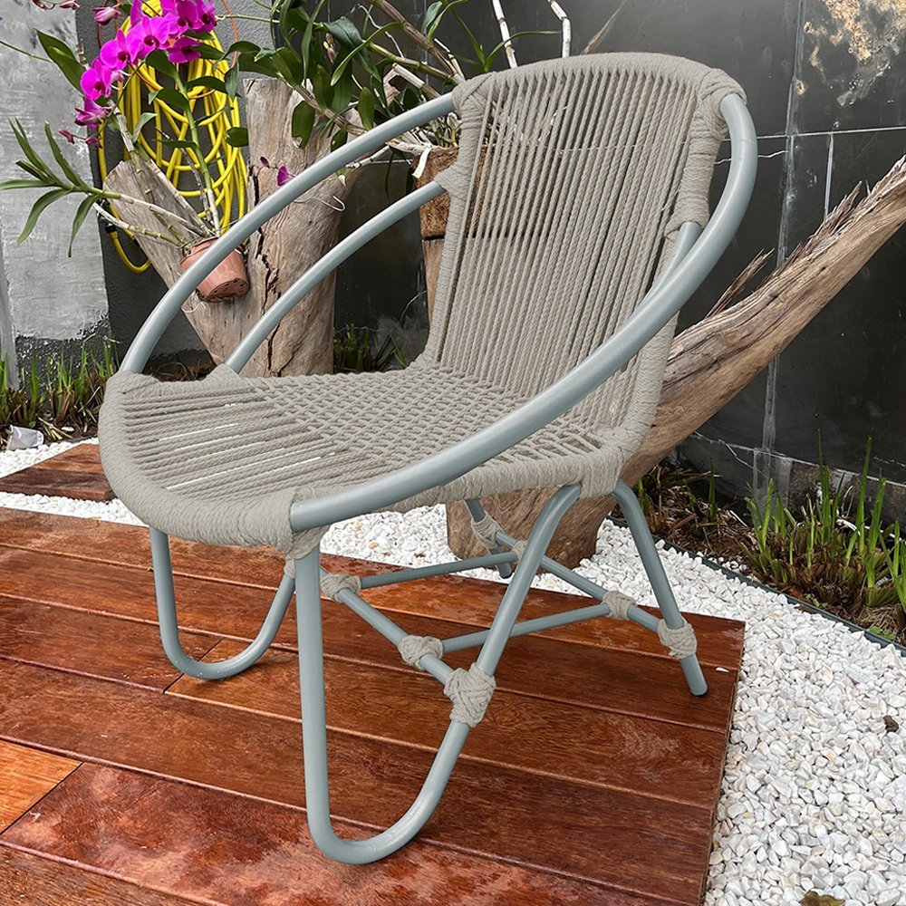 Cadeira Decorativa Julia em Corda Náutica e Base em Alumínio Cinza/areia