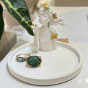 Ver imagem 2 de Porta Joia Menina com Borboletas em Branco e Dourado 8x11x11cm