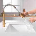 Ver imagem 5 de Torneira de Cozinha Monocomando Misturador Gourmet Extensível Aço Inox 304 Dourada - Brinovar