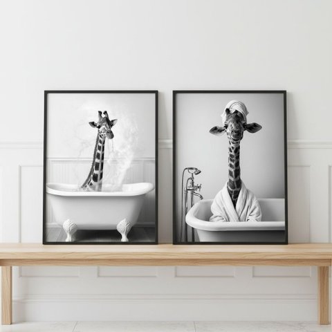 Kit 2 Quadros para Banheiro Dona Girafa 45x34cm Mold Preta