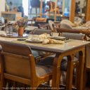 Ver imagem 2 de Mesa Bistrô Alta Gourmet 170 x 70 cm Irlanda Tampo Vidro Off White Base Madeira Maciça Imbuia