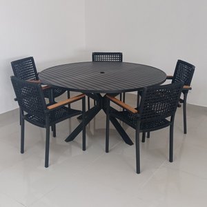 Conjunto - Mesa com 1,50mt de diâmetro com Cinco Cadeiras Joaquina - Alumínio e Corda Tricotada MÓVE