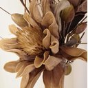 Ver imagem 4 de Arranjo de Flores Magnólias Artificiais Exuberantes com 70cm no Tubo de Vidro | Beleza Atemporal For