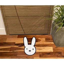 Tapete Coelho Branco no Formato Páscoa. - 1