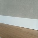 Ver imagem 2 de Rodapé Poliestireno 451 Liso Branco 7cm Santa Luzia - 2,4 Metros